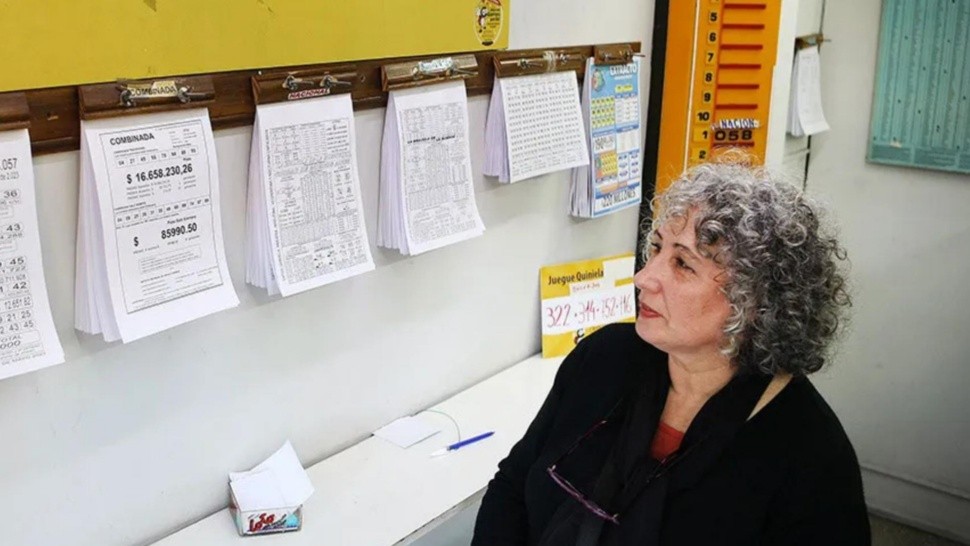 La increíble historia de una mujer que ganó un premio millonario en la lotería.