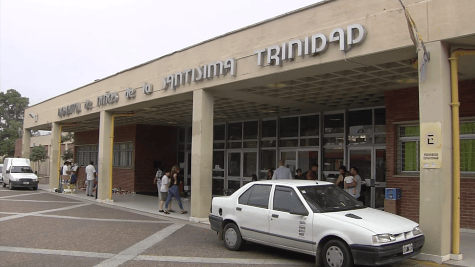 La nena murió en el hospital después de seis días de la descarga eléctrica.