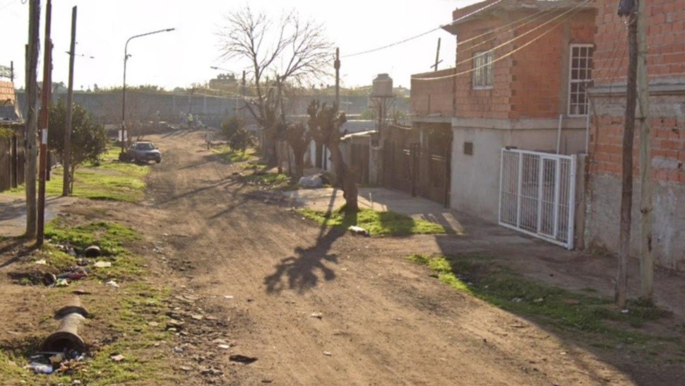 Acá, en este vecindario, fue encontrado el individuo que había sido baleado.