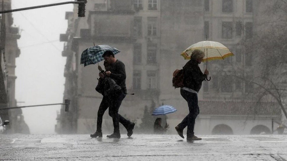 Otra vez lluvia: alerta amarilla por tormentas fuertes en tres provincias del país.