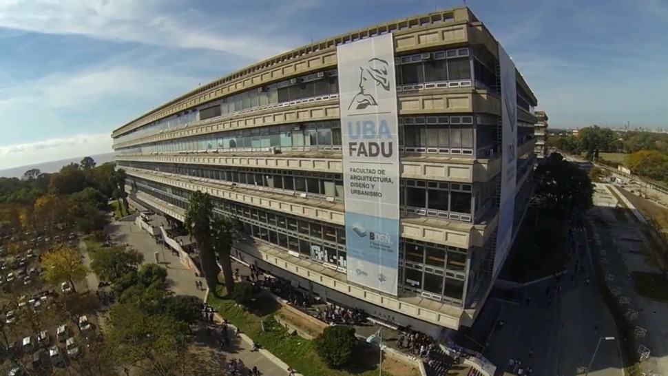 La Facultad de Arquitectura, Diseño y Urbanismo de la UBA.