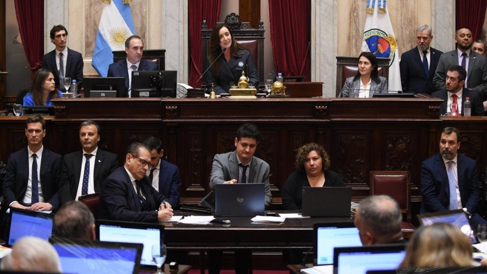 El Senado aprobó el paquete fiscal pero el oficialismo perdió la votación en particular en Ganancias y Bienes Personales.