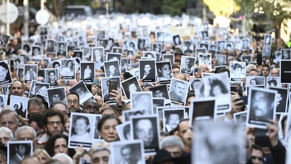 Acto por el 30 aniversario del atentado a la AMIA.