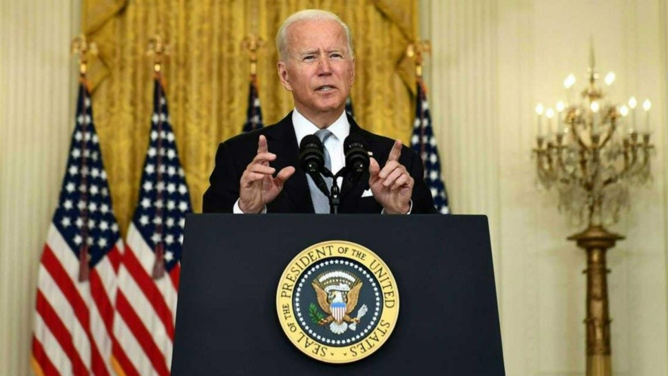 Biden se olvidó el nombre de su secretario de Defensa en una entrevista y lo llamó “el tipo negro”: crece la presión para que se retire