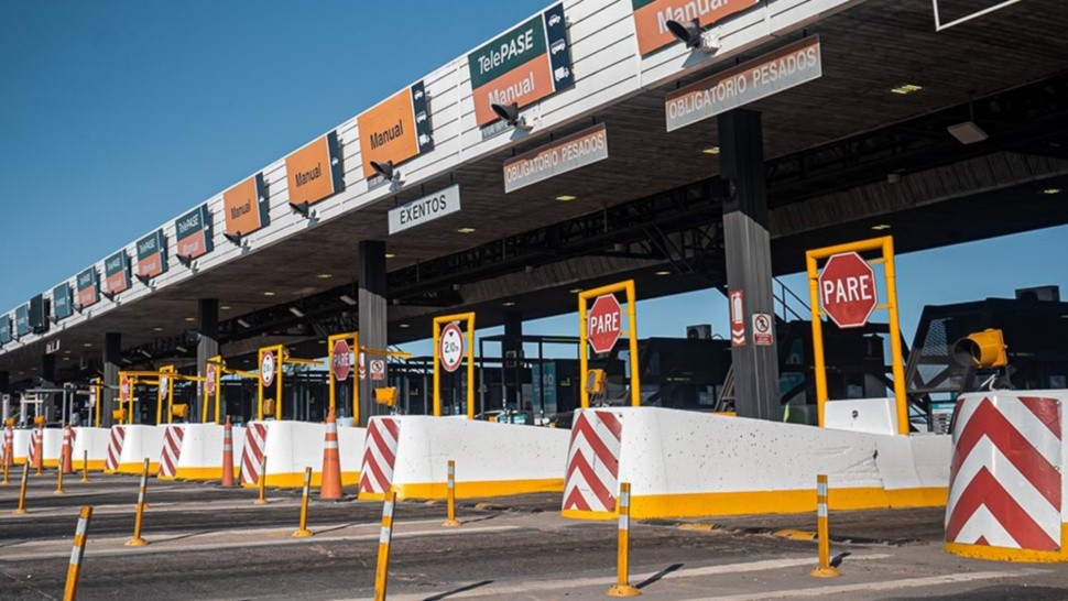 Proponen aumentos en los peajes de la autopista Buenos Aires-La Plata.