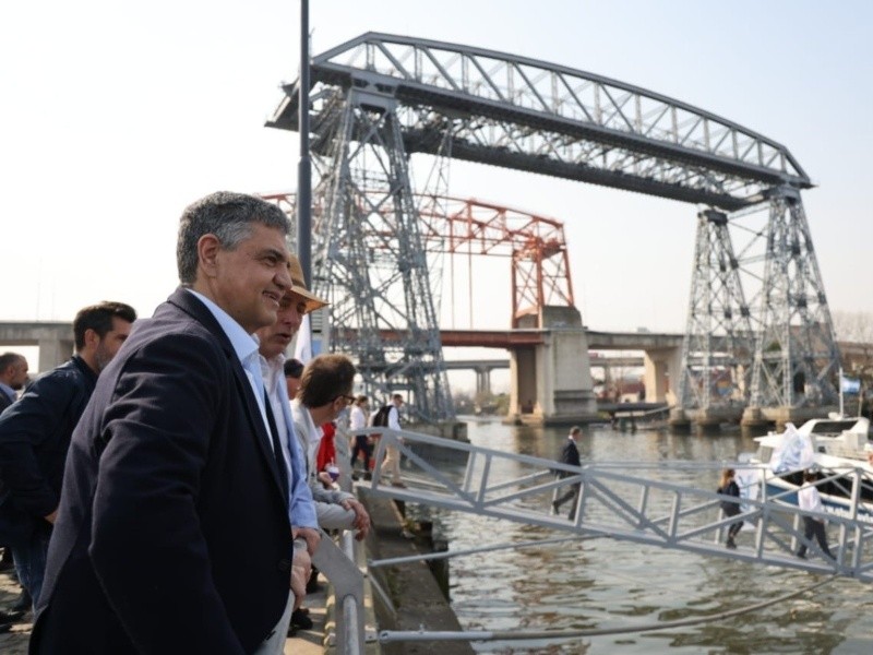  Las autoridades del Gobierno de la Ciudad estuvieron presentes en el lanzamiento.