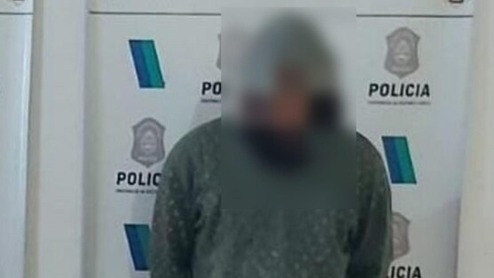 Este es el sujeto que fue capturado por los investigadores policiales.