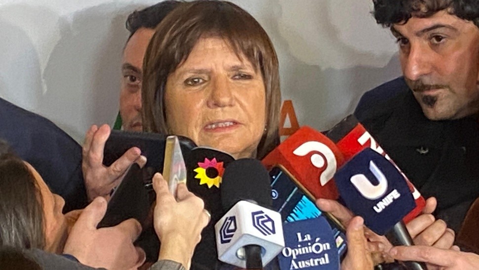 “Cometes un delito por segunda vez, aunque no estés condenado, adentro”, prometió Patricia Bullrich ante empresarios.