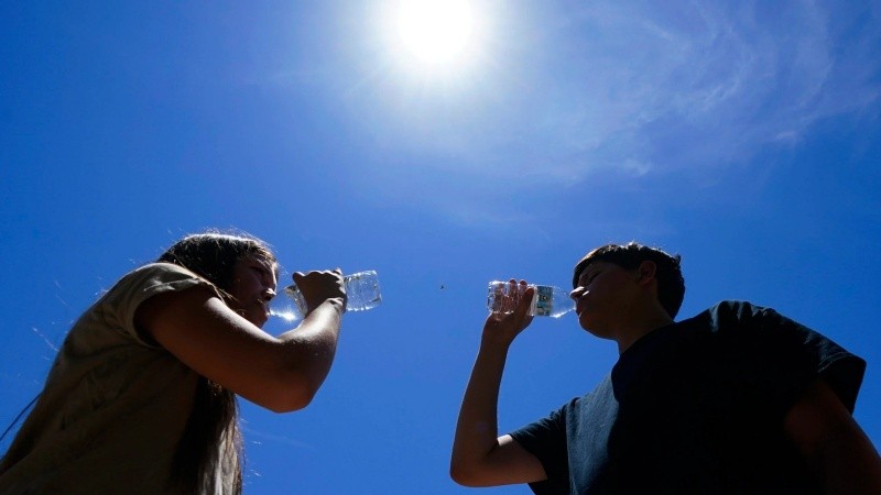 El Servicio Meteorológico Nacional indicó que la mayor parte de Argentina pasará los próximos meses con temperaturas más cálidas de lo habitual.