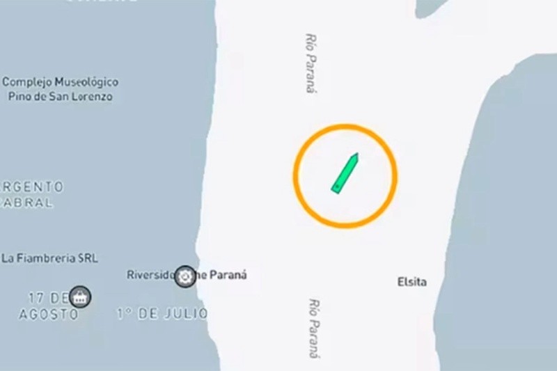  La embarcación quedó en cuarentena a la altura del puerto de San Lorenzo.