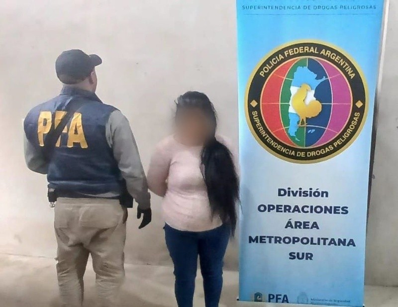 Esta es la mujer que fue detenida tras el operativo. 