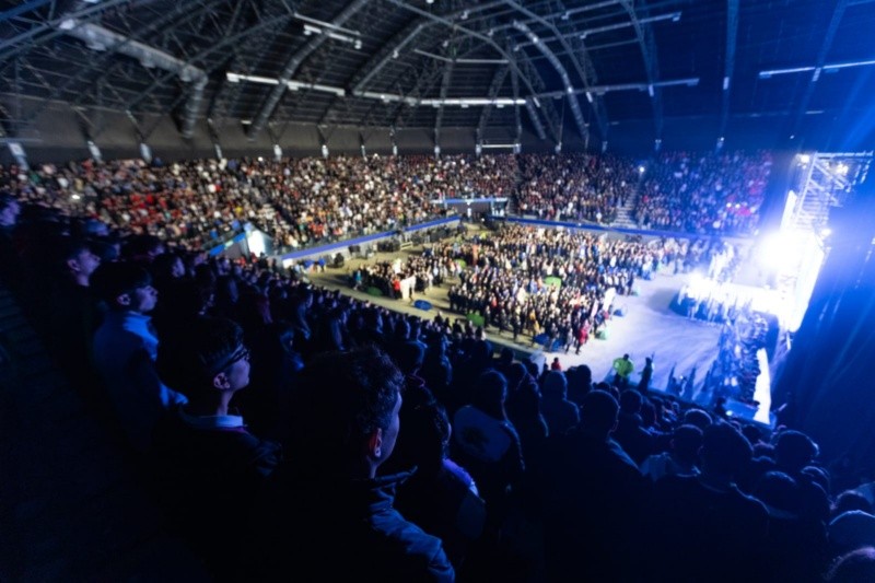 A estadio lleno se realizó la apertura de las Olimpíadas Malvinenses 