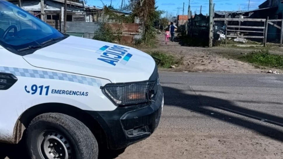 Los efectivos policiales realizaron procedimientos para apresar a los atacantes.