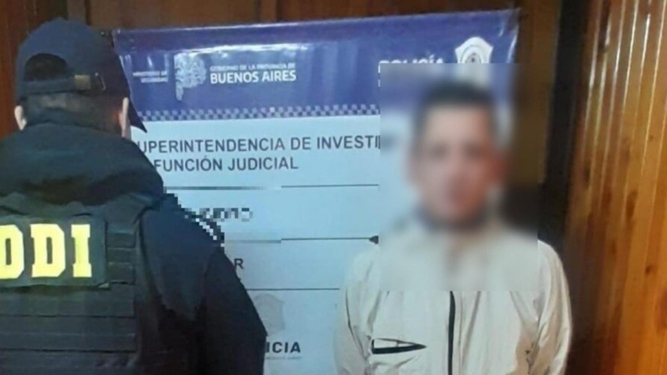 Este es el sujeto que fue aprehendido por los efectivos policiales.