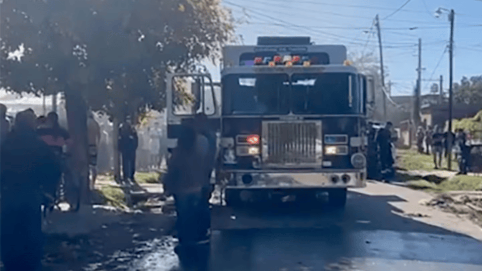 Los bomberos trabajaron en el lugar.