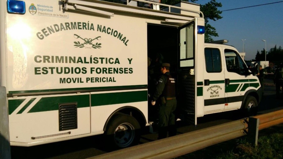 Miembros de la Gendarmería Nacional Argentina efectuaron una serie de peritajes.