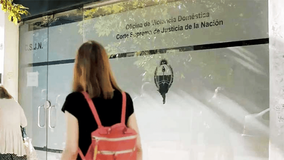 La Oficina de Violencia Doméstica está abierta las 24 horas.