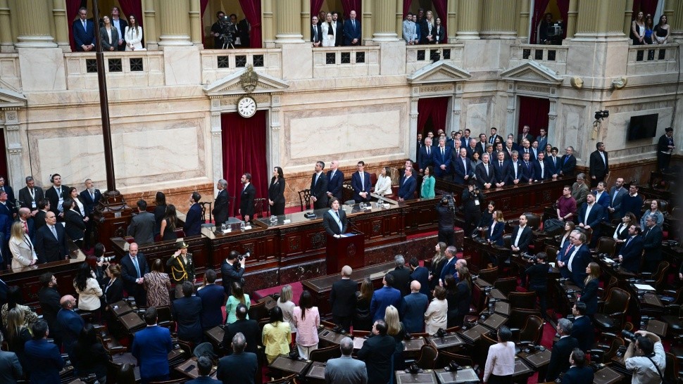 El Gobierno envió el proyecto de Presupuesto 2025 al Congreso (Foto NA).