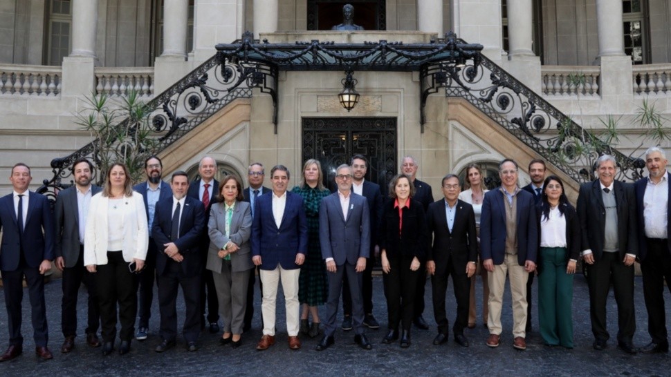 Los funcionarios que asistieron a la reunión del Consejo Federal de Salud (CoFeSa).