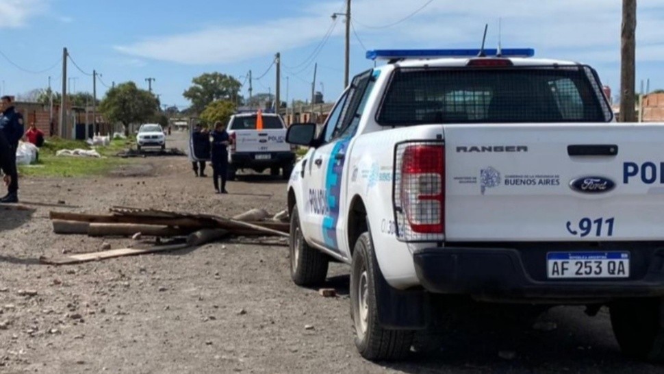 Las autoridades policiales buscan a los autores de la muerte de Esteban Alberto Franco.