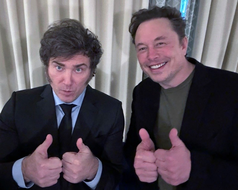   <a href='https://www.cronica.com.ar/tags/Elon Musk'>Elon Musk</a> podría llegar a Argentina.