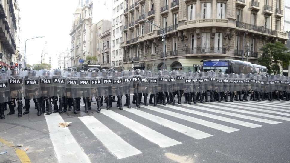 Los aumentos incluirán a los miembros de la Prefectura Naval (Crónica / Fernando Pérez Ré).