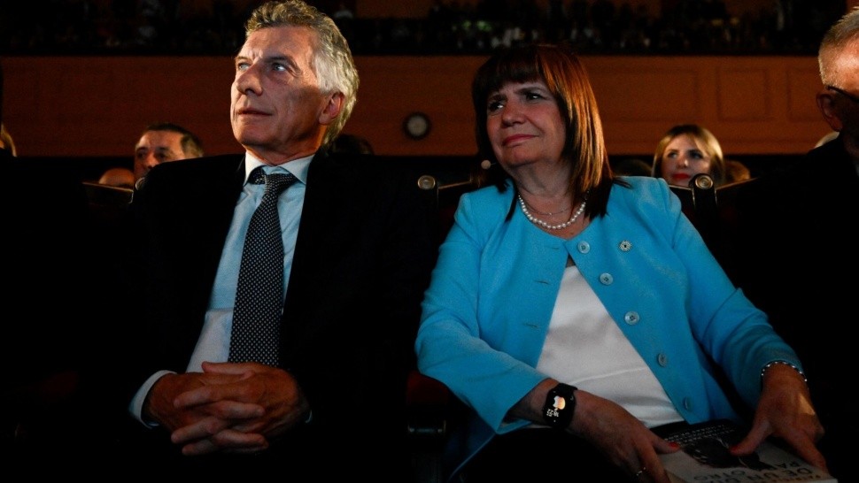 Mauricio Macri y Patricia Bullrich protagonizaron un duro cruce por redes sociales.