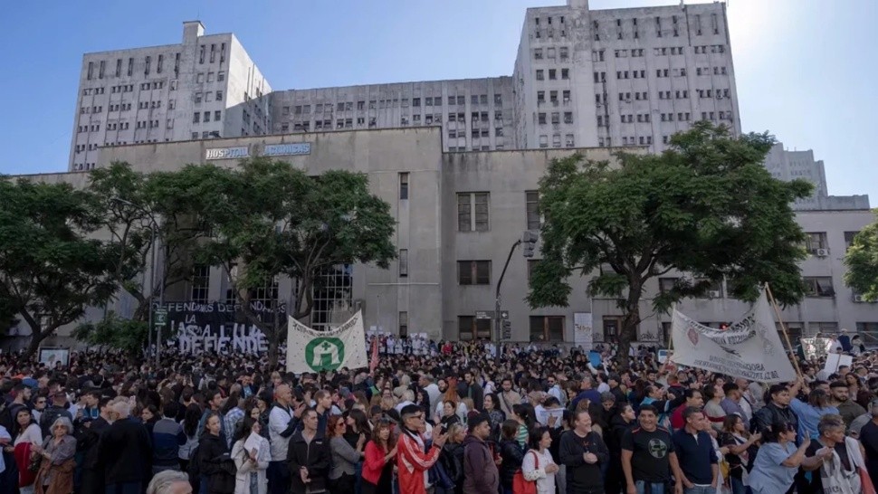 Si bien la concentración en Plaza Congreso está convocada a las 17, desde las 13 está previsto que comiencen a llegar las columnas de las distintas agrupaciones.