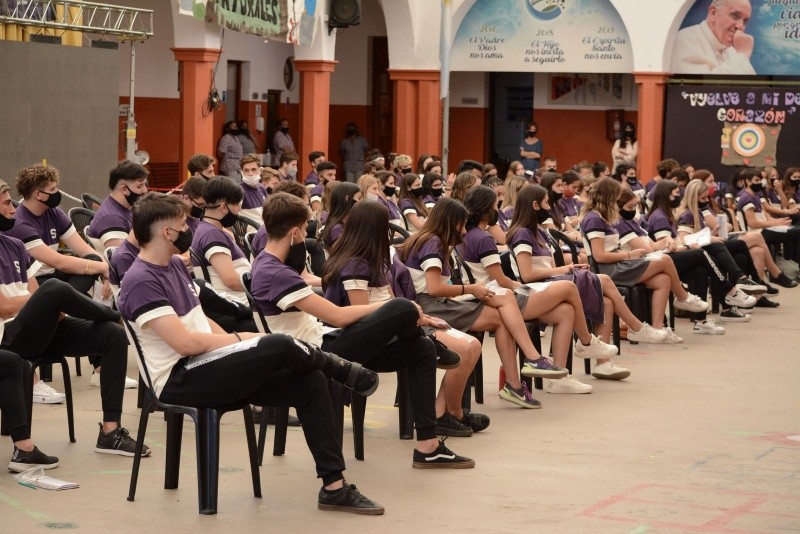 Alumnos del Instituto Parroquial Bernardo D’Elía. (Foto: sitio web Centro Parroquial de Educación y Cultura Margarita A. de Paz)