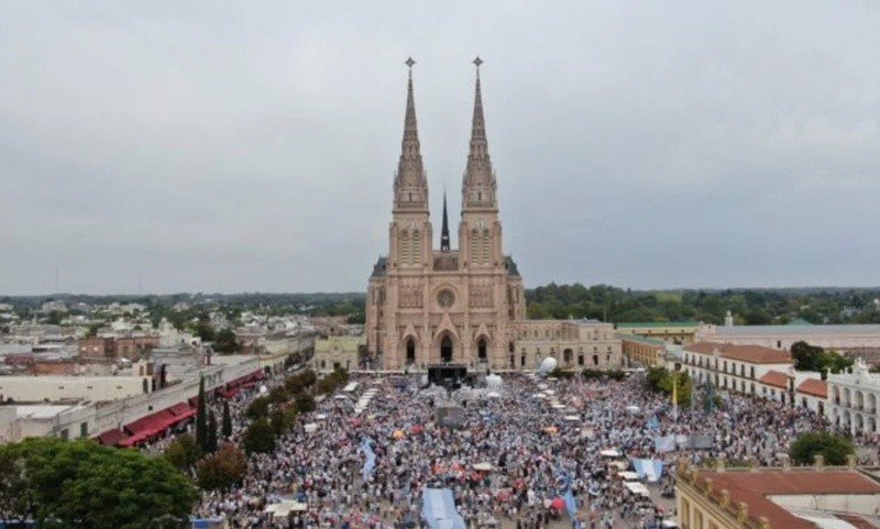 La caminata desde Liniers a   <a href='https://www.cronica.com.ar/tags/Luján'>Luján</a> puede durar entre 12 y 15 horas.