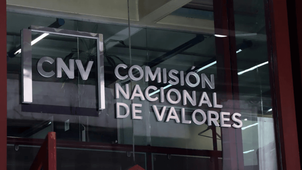 La medida fue dispuesta por la Comisión Nacional de Valores (CNV)