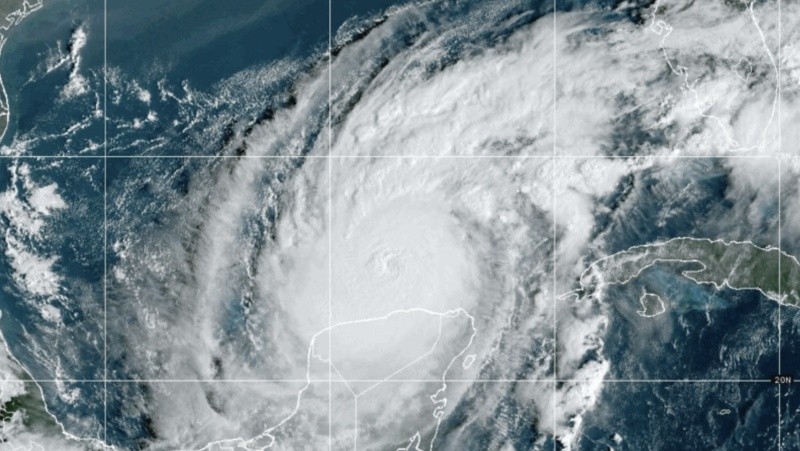 El huracán tocará tierra en las próximas horas. 