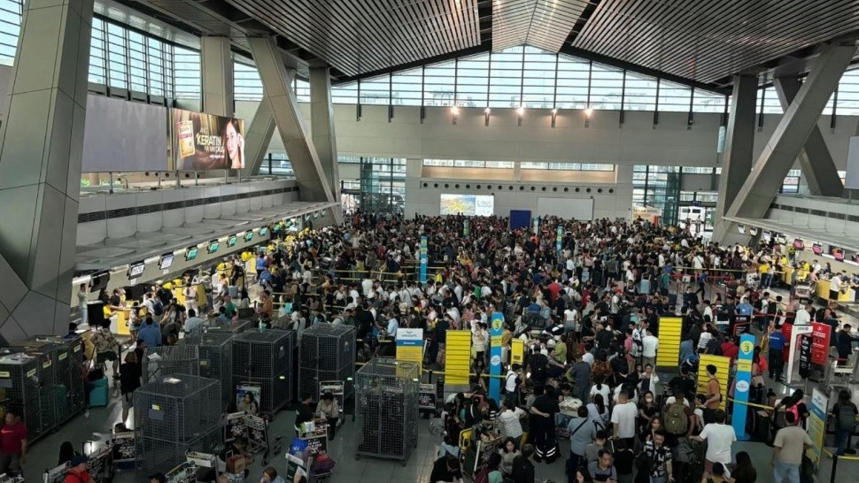 Los aeropuertos están colapsados ante la inminente llegada del huracán. Imagen ilustrativa.