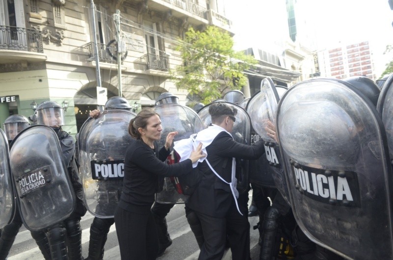  El operativo policial en la maifestación.