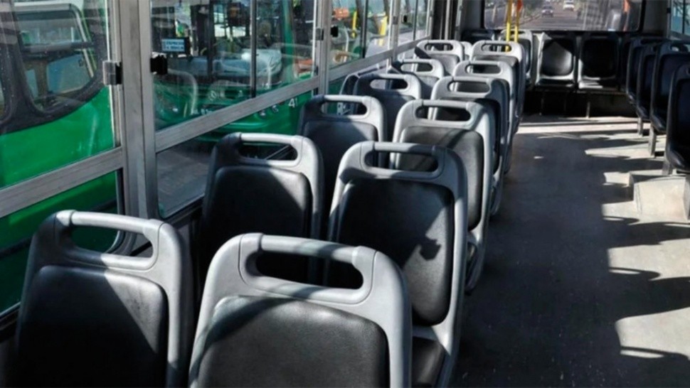 La UTA inició un paro de colectivos de 48 horas en el interior del país.