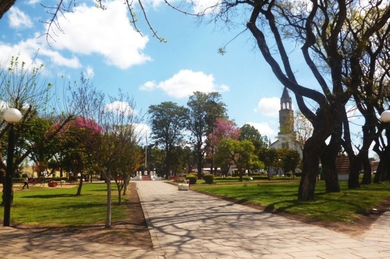 Los paisajes atractivos con espacios verdes para respirar aire puro.