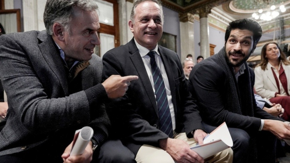 Yamandú Orsi, Álvaro Delgado y Andrés Ojeda, tres de los once candidatos presidenciales.