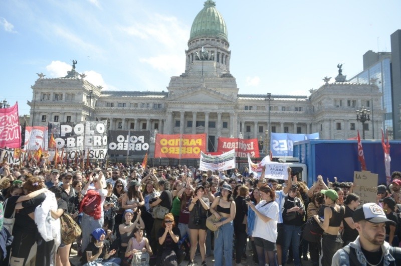  Gran marco para rechazar el veto.