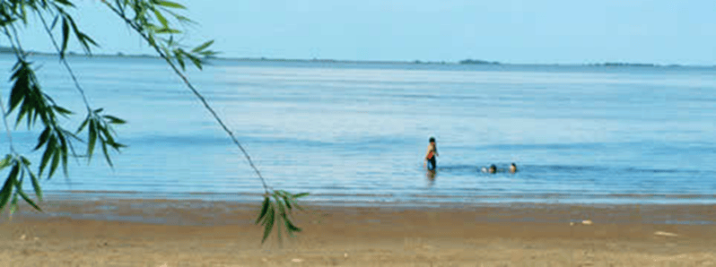 Playas solitarias donde el río invita a disfrutar de una escapada diferente. 