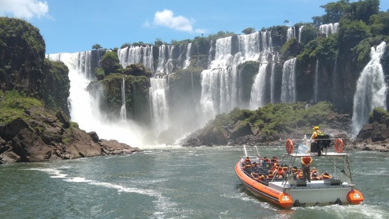 Cataratas del Iguazú, uno de los destinos emblemáticos del turismo local.