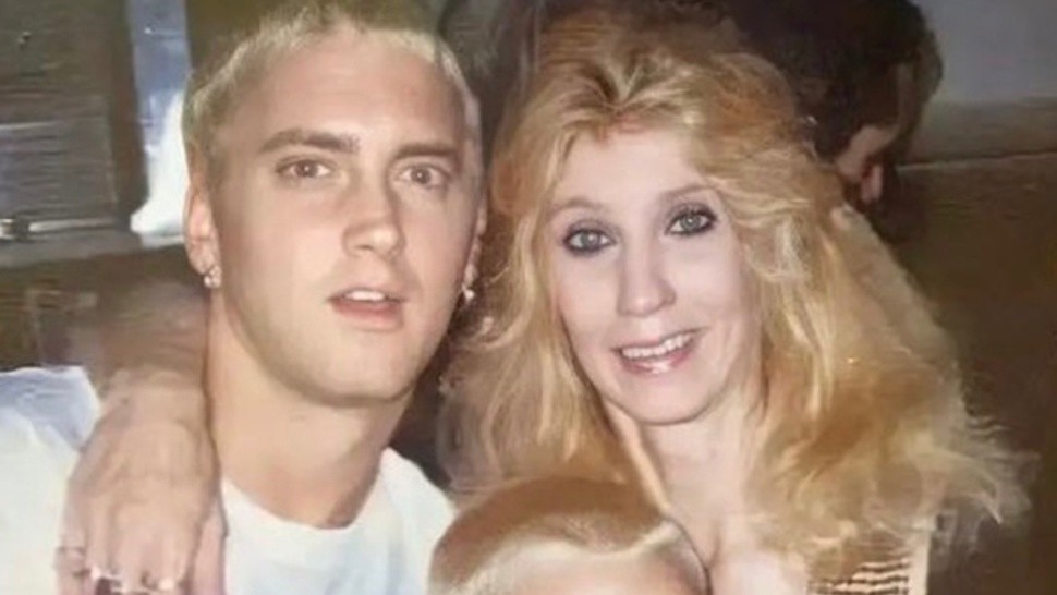 Eminem tuvo una relación con su madre Debbie Nelson (Archivo).