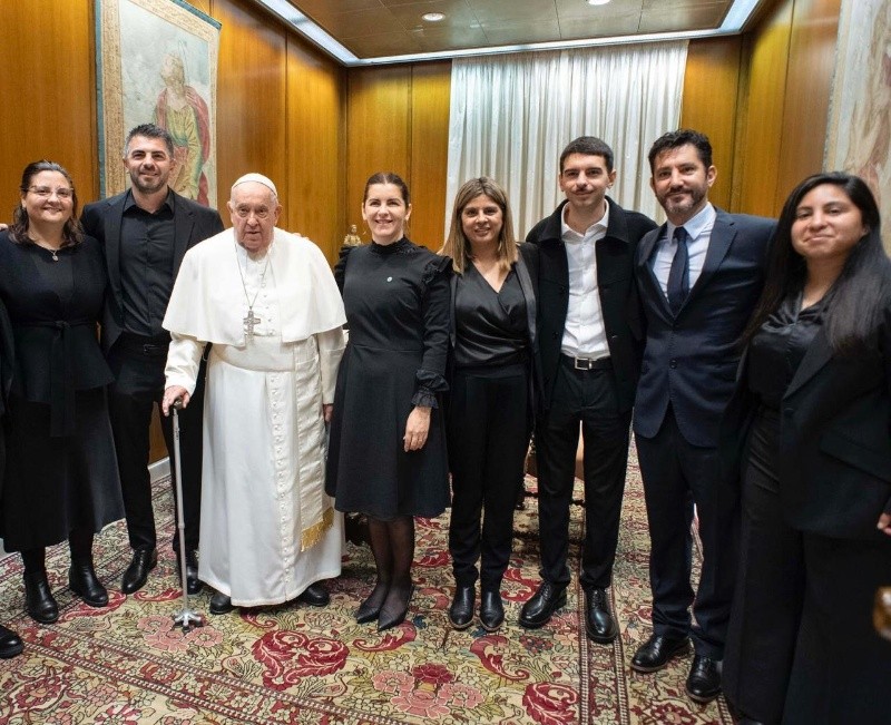  El Papa Francisco recibió a Mariel Fernández en el Vaticano.