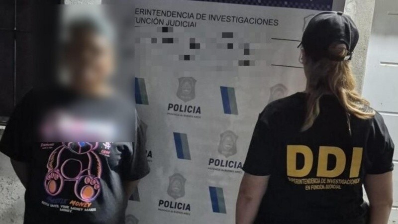 Esta es la mujer que resultó capturada por los investigadores policiales.