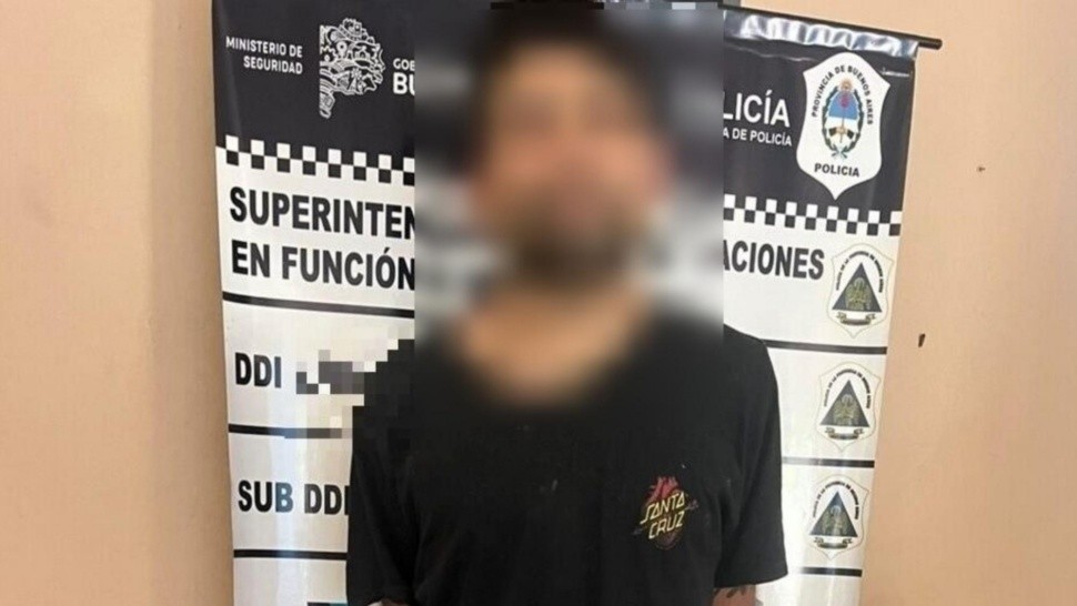 Este es el individuo, de 43 años, que fue apresado por los investigadores policiales.