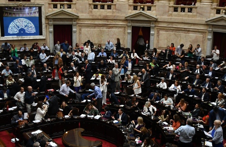 La Cámara de Diputados tiene que confirmar los integrantes de la Bicameral para tratar el   <a href='https://www.cronica.com.ar/tags/DNU'>DNU</a> 70/2023.