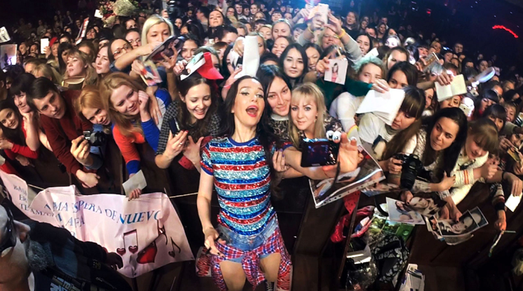 Natalia Oreiro durante uno de sus conciertos en   <a href='https://www.cronica.com.ar/tags/Rusia'>Rusia</a>.