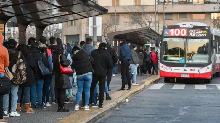   <a href='https://www.cronica.com.ar/tags/Paro de colectivos'>Paro de colectivos</a>: otras vez conflicto y una inminente medida de fuerza.