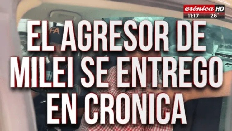 “SE ENTREGÓ EN CRÓNICA”: El martes 12 de diciembre de 2023 se entregó Gastón Mercanzini. Le había tirado una botella al presidente Javier Milei cuando hacía el recorrido por la Avenida de Mayo durante su asunción el 10 de diciembre. La noticia estaba en casa. 