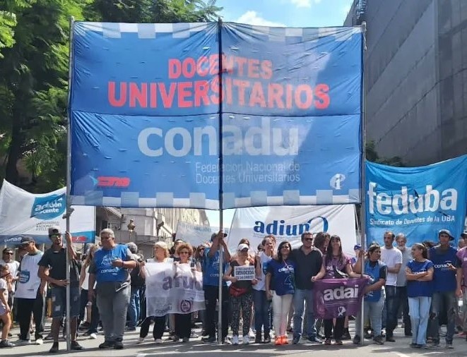 El 5 de septiembre se realizará una concentración masiva en la plaza de los Dos Congresos, día en que se debate la Ley de Financiamiento Universitario en el Senado.