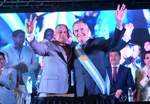 El gobernador de   <a href='https://www.cronica.com.ar/tags/Tucumán'>Tucumán</a>, Osvaldo Jaldo, y el intendente fallecido Leopoldo Rodríguez (Imagen: Contexto   <a href='https://www.cronica.com.ar/tags/Tucumán'>Tucumán</a>).